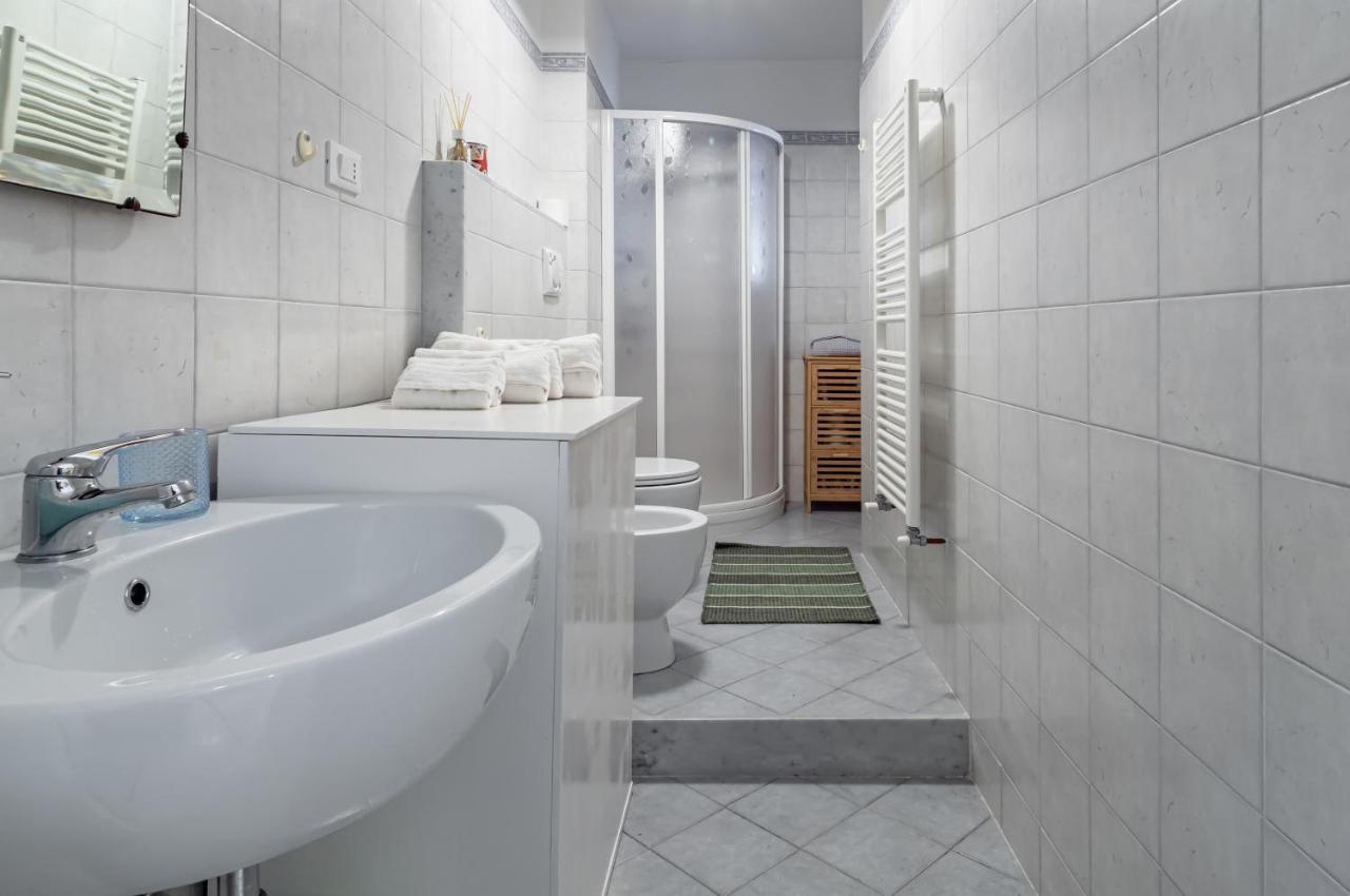 La Spezia Central Apartment - Near The Station Екстер'єр фото